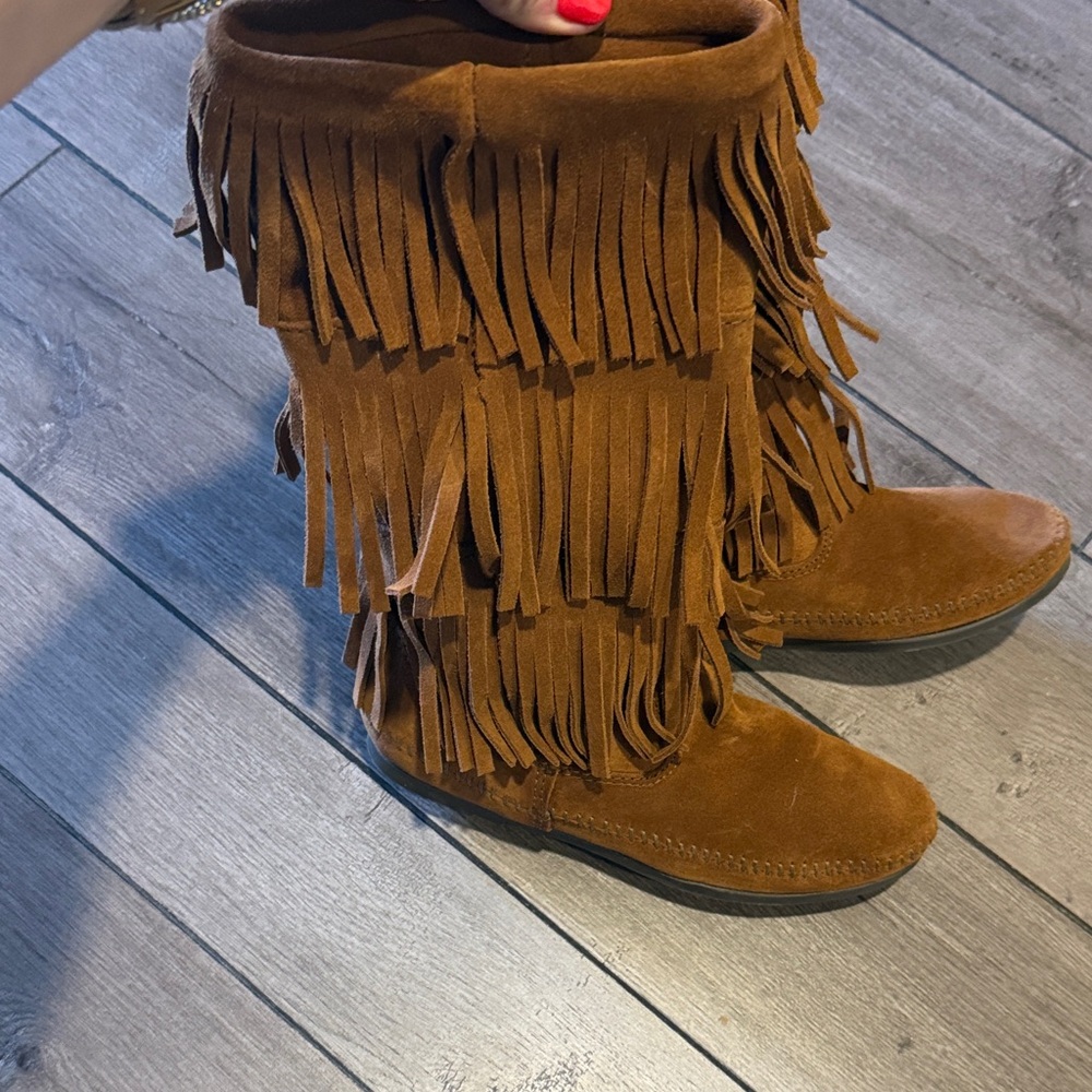 Minnetonka Brown 3 Layer Fringe Boots